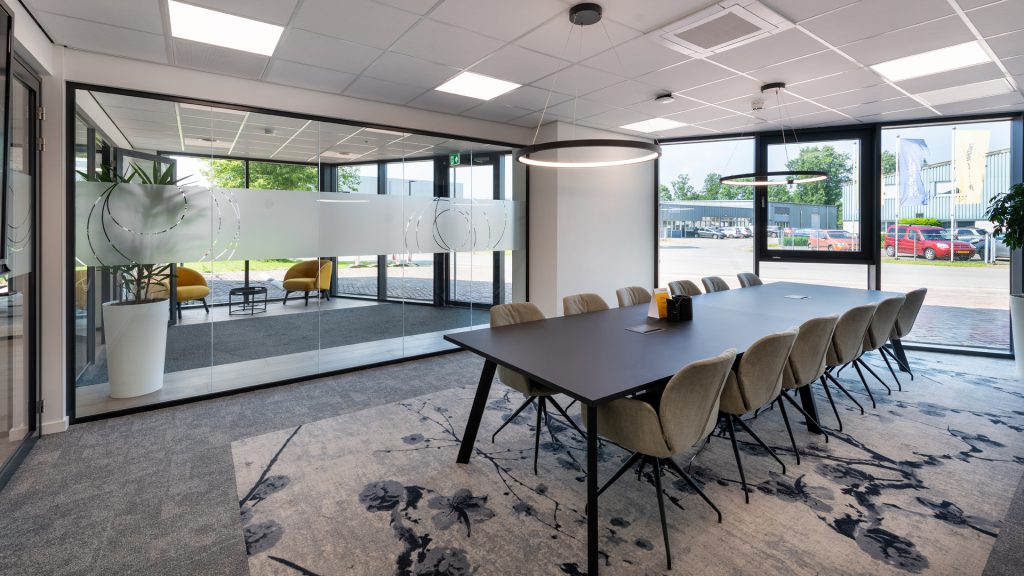 Nieuwbouw bedrijfspand-kantoor Van der Velden Buren